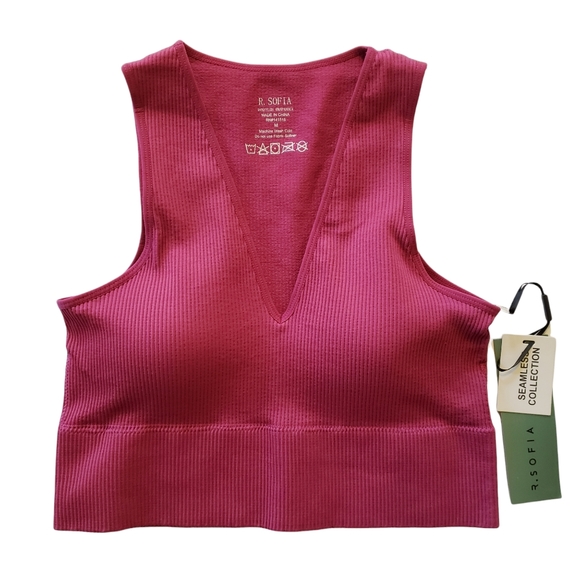 R.Sofia Other - Ribbed Sports Bra Size Medium NWT Raspberry Wine Removable Padding R. Sofia